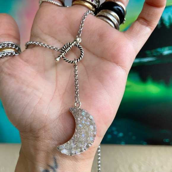 Lariat Y shape necklace iridescent druzy quartz crecent moon charm - Picture 9 of 11